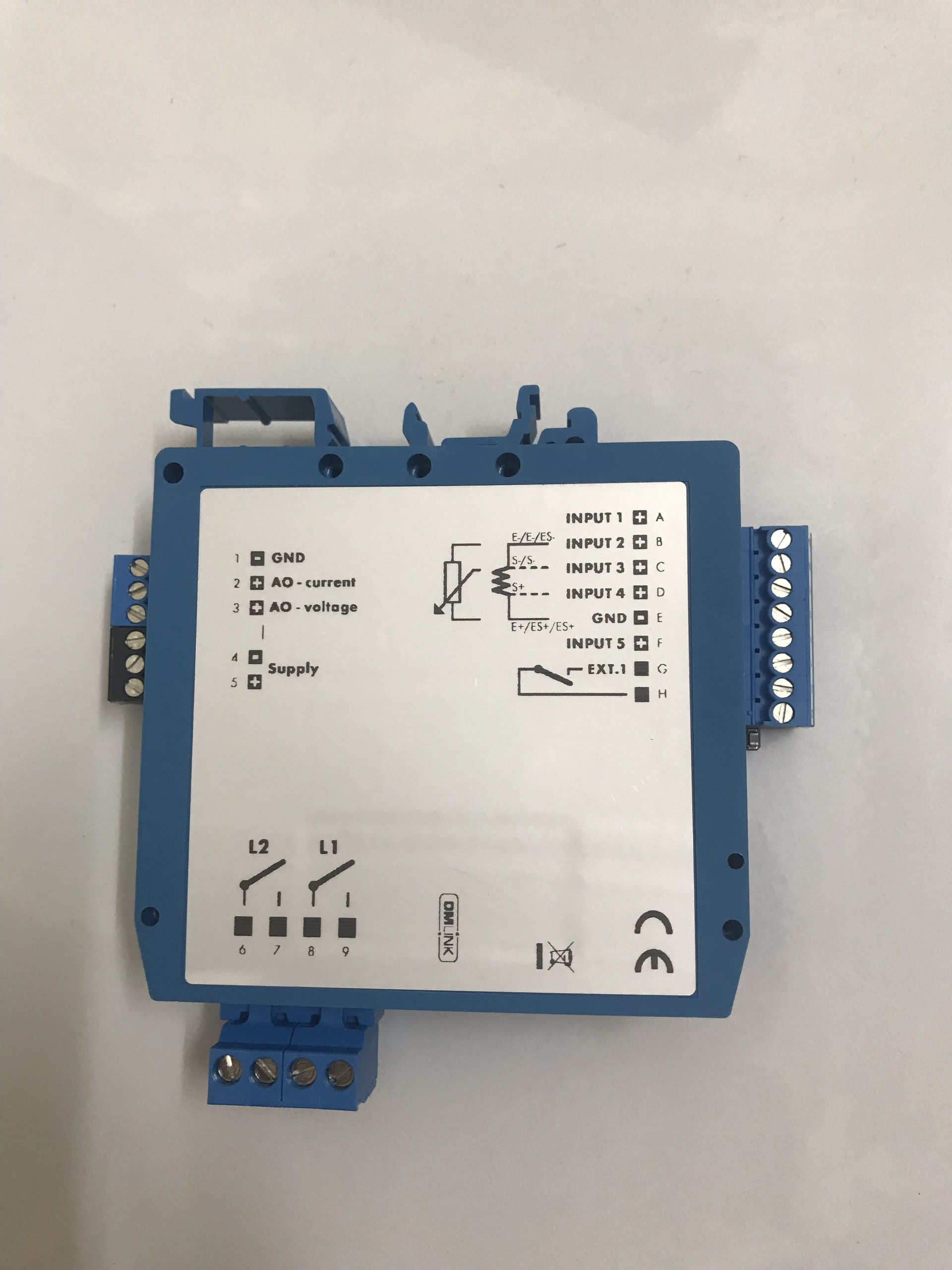 Bộ chuyển đổi 0-10V ra 4-20mA OMX 333UNI
