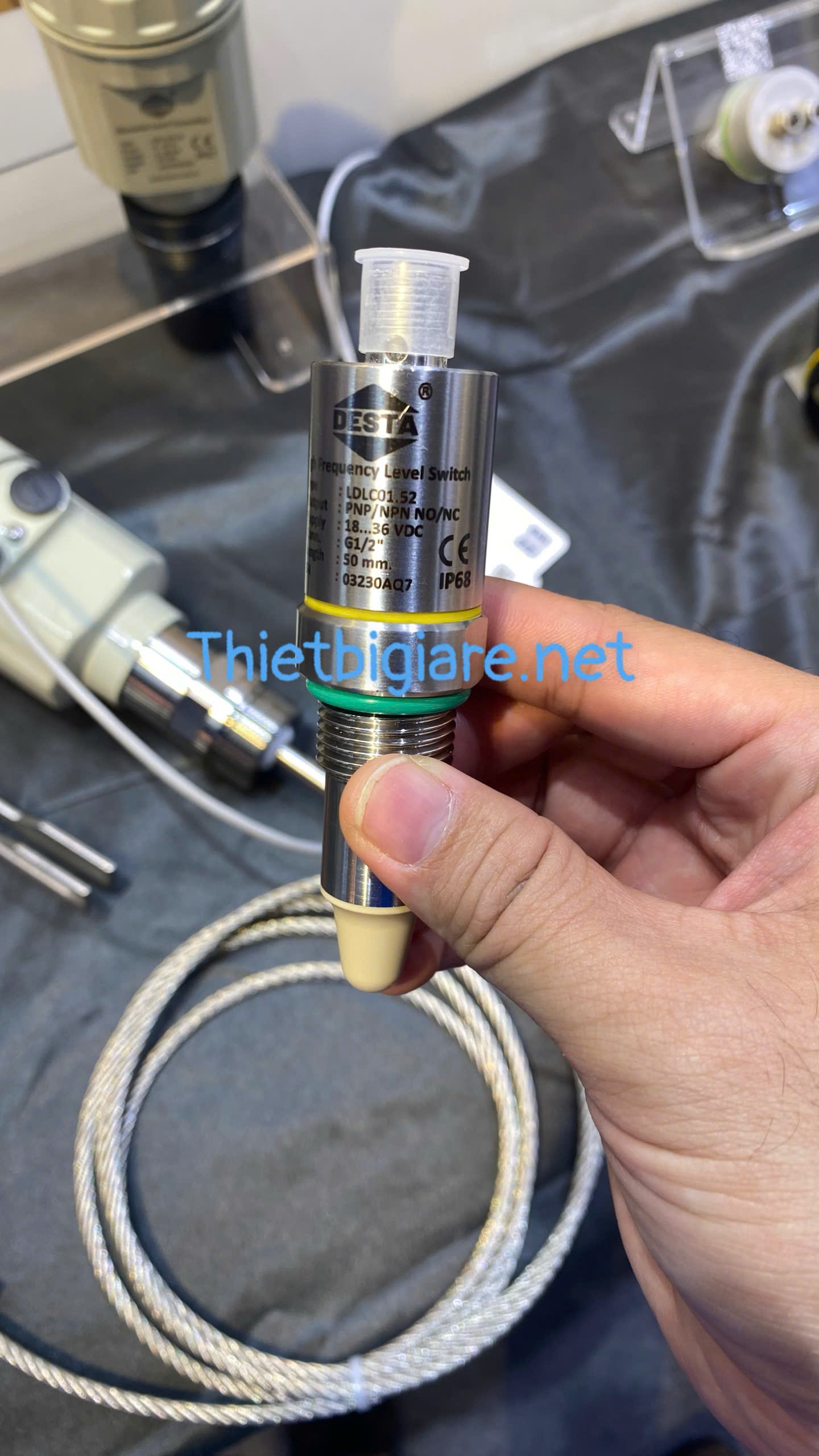 công tắc mức nước on off giá rẻ
