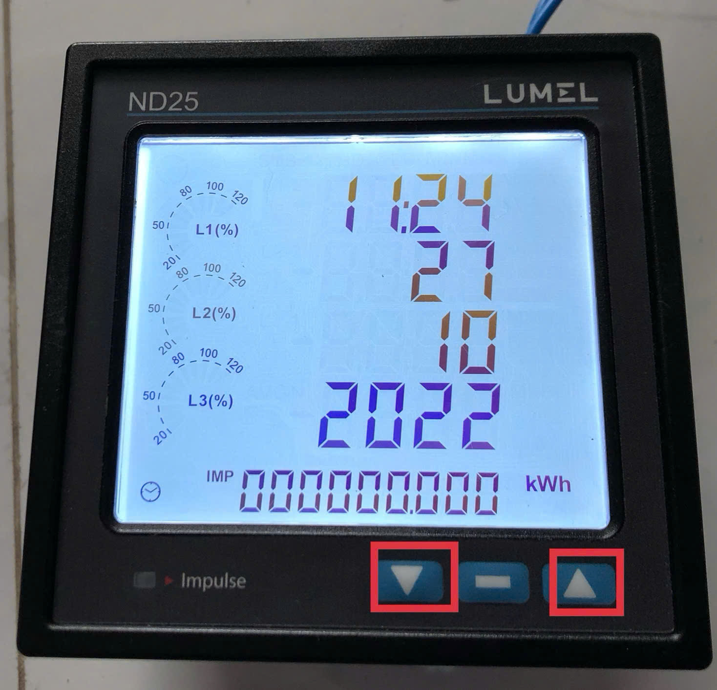 nhấn nút lên và xuống để vào cài đặt đồng hồ nd25